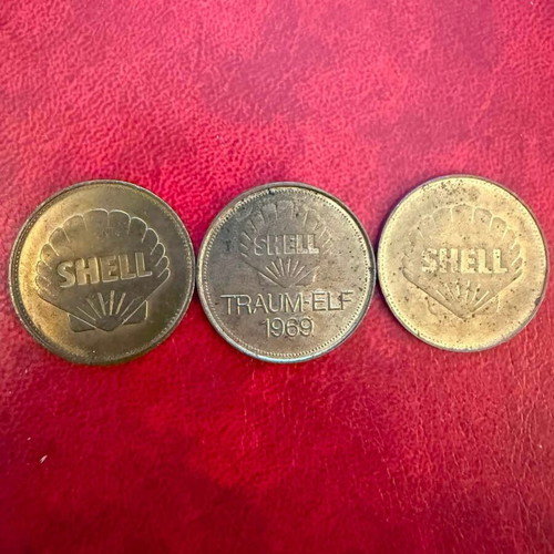 Shell 1969 commemorative metal tokens set like new