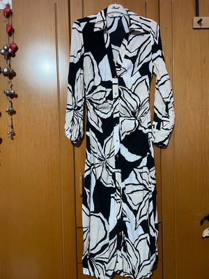 Semizie dress Zara like new with floral pattern, size M