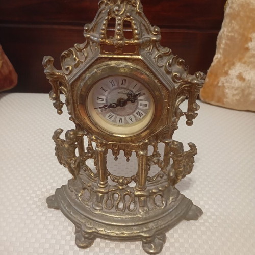 Vintage mantel clock used with mechanical Mercedes mechanism