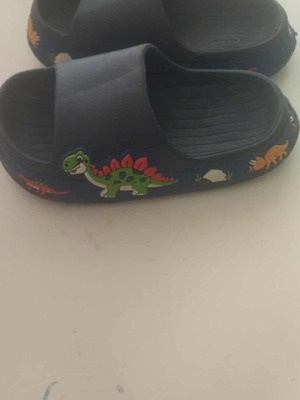 Children's slipper like new