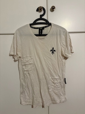 Men’s T Shirt used, size Small
