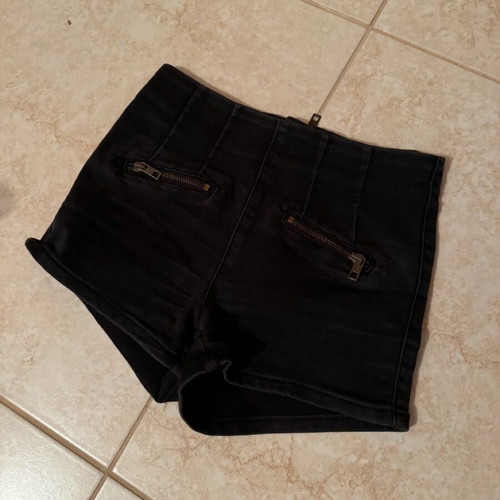 Tally Weill denim shorts used, size 32
