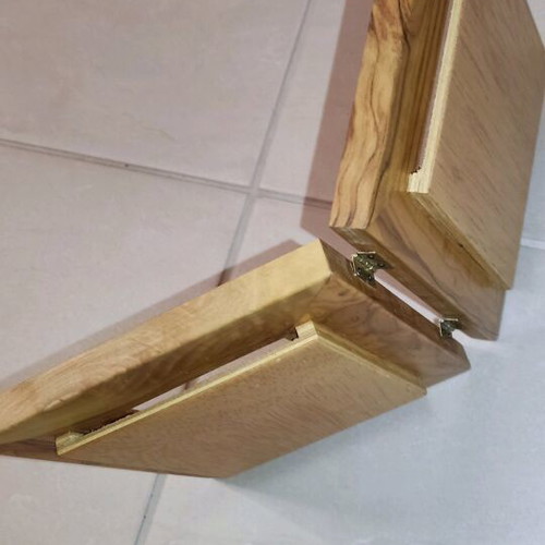 Double olive wood frame like new for 2 photos