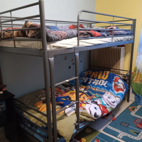 Bunk bed like new, metal gray with foam mattress