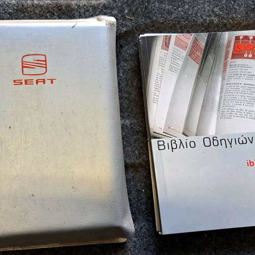 Seat Ibiza Cupra 6L 2002-2007 manual used with case and booklets