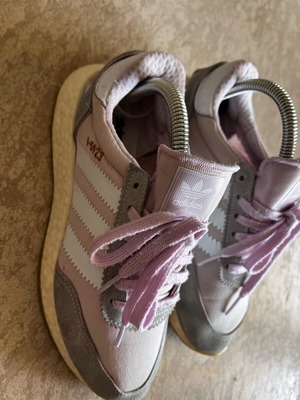 Adidas Original athletic shoes like new, size 37-37.5, pink and grey suede
