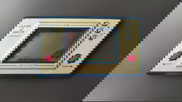 Nintendo 1981 Game and Watch FIRE