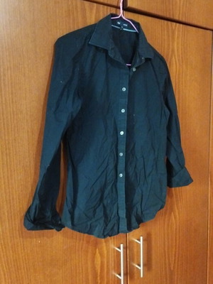 Gap black shirt size S used