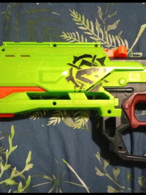 Nerf όπλο μεταχειρισμένο σε καλή κατάσταση