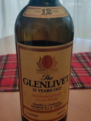Glenlivet 12 sealed, 1 litre, 1970-80
