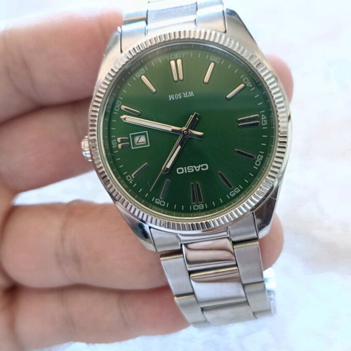 Casio wristwatch used, lightweight with analog display