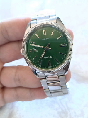 Ρολόι χειρός Casio μεταχειρισμένο, ελαφρύ με αναλογική ένδειξη