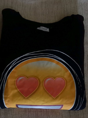 Emoji long-sleeve shirt like new, size XS