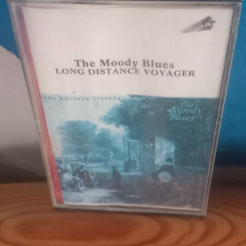The Moody Blues Long Distance Voyager cassette tape like new, rock