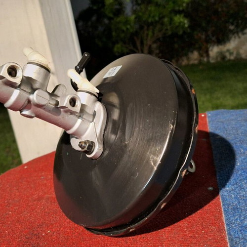 Kia Picanto brake servo like new with pump 2005-2007