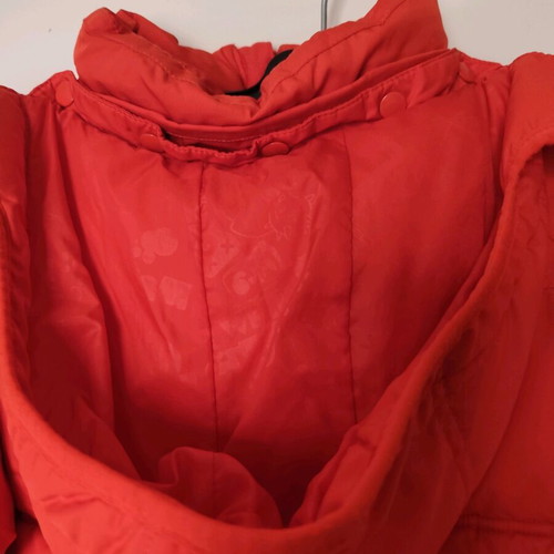 Nike kids puffer jacket like new, red, size 6-7 years
