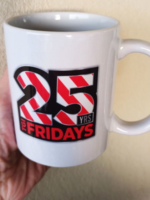 Κούπα καφέ 25 χρόνια Fridays σαν καινούργια, ημιπορσελάνη 330 ml