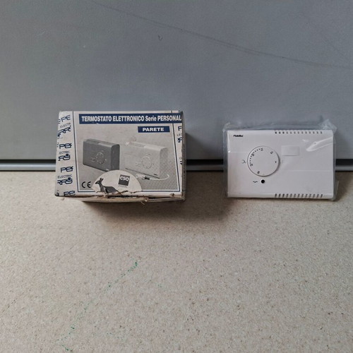Perry Electric Serie Personal Parete electronic room thermostat new