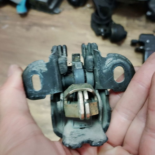Locking mechanism for Renault Kangoo