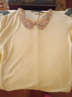 Blouse used with decorated collar sleeveless, size 10