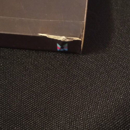 O Theristis Ti Nyhta book with minor corner damage