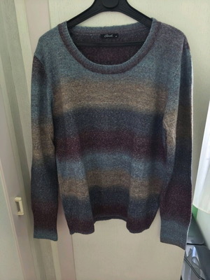 Axel women's sweater like new, size 42 multicolor