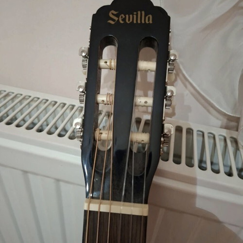 Guitar new, unused