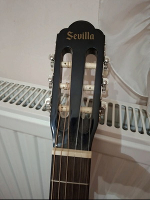 Guitar new, unused