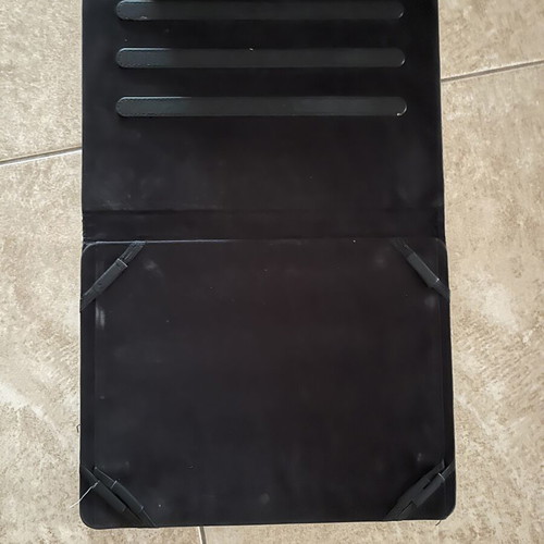 Tablet case universal black 10" with stand function like new
