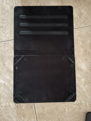 Tablet case universal black 10" with stand function like new