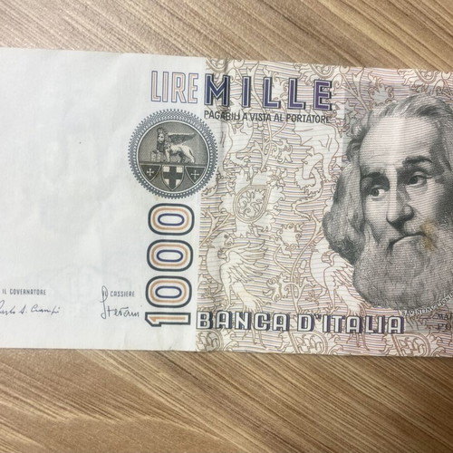 Collectible 1,000 Italian Lire banknote used, Marco Polo 1982-1988