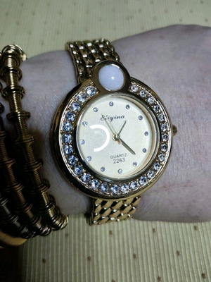 Women's watches new gold color