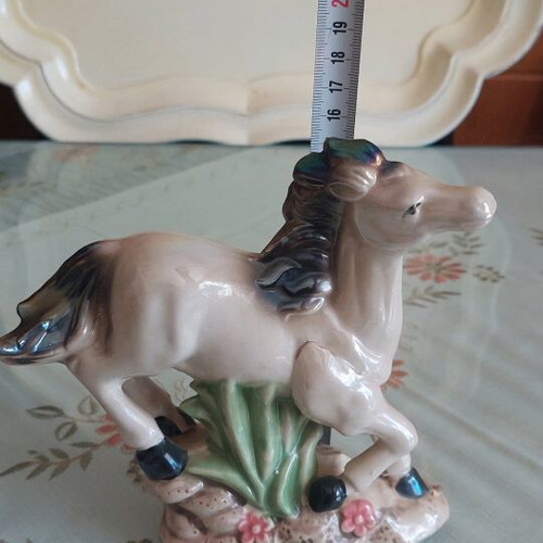 Porcelain horse decoration 15 cm like new