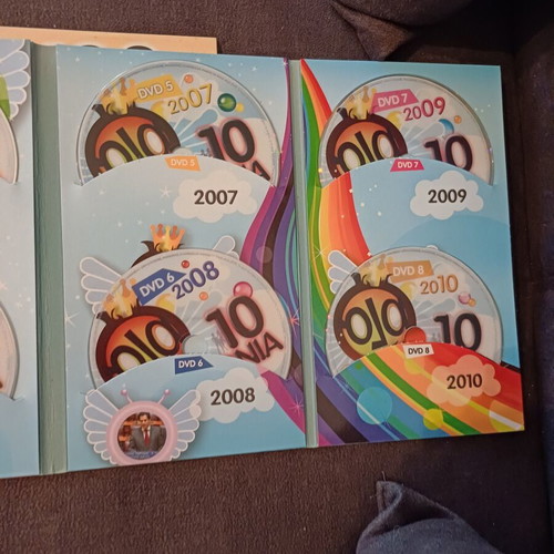 DVD box set with 8 DVDs and 3 best of Ola, like new