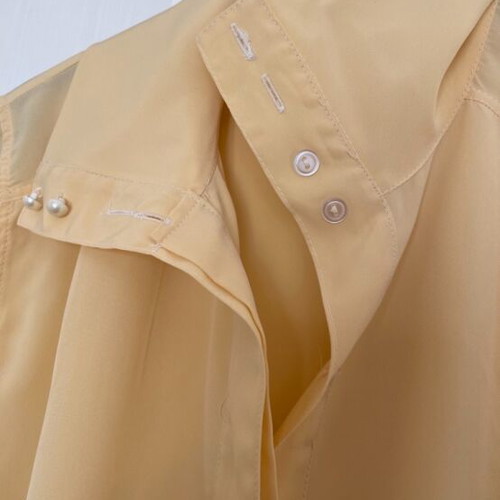 Tulip women's shirt soft yellow like new