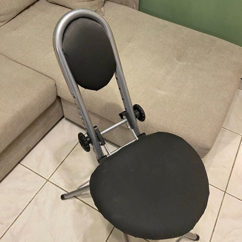 Adjustable auxiliary chair like new, work seat