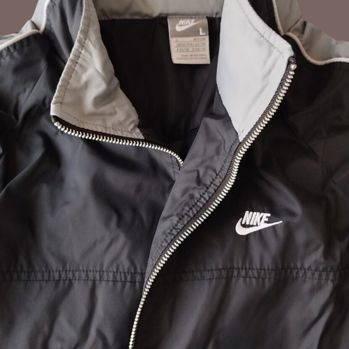 Nike men's jacket size L like new, black with grey details