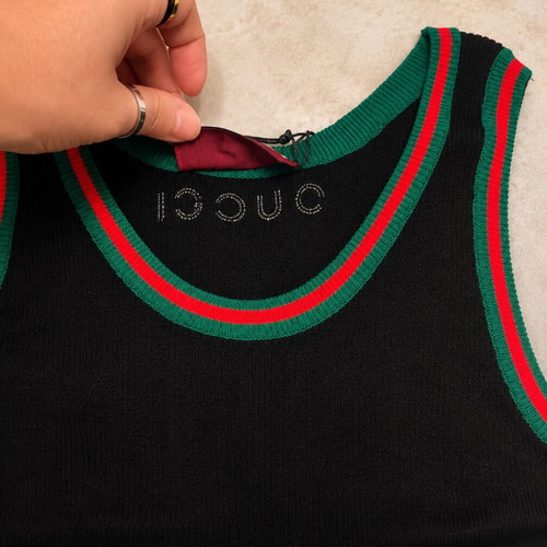 Gucci sleeveless knitted top black, like new, size L