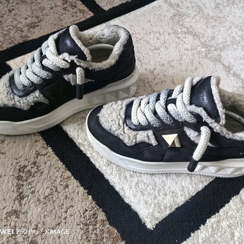 Valentino sport shoes used, size 38, rare model
