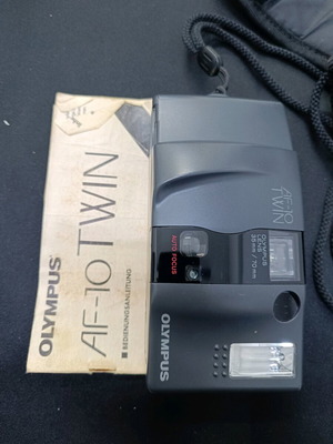 Olympus AF-10 Twin camera like new