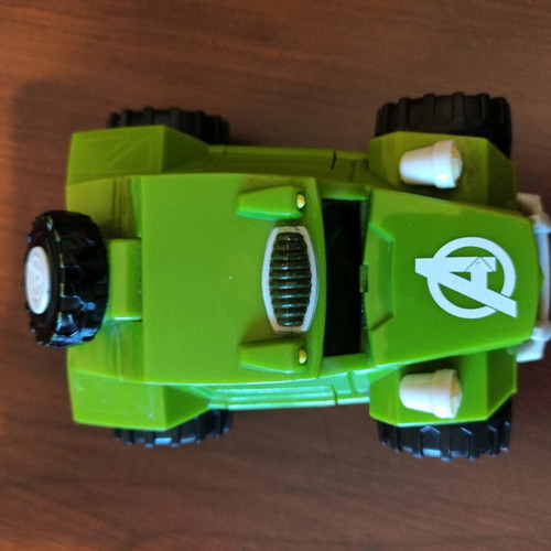 Toy cars used with mechanical and battery movement, excellent condition
