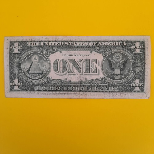 One dollar United States of America 1977 used, good condition
