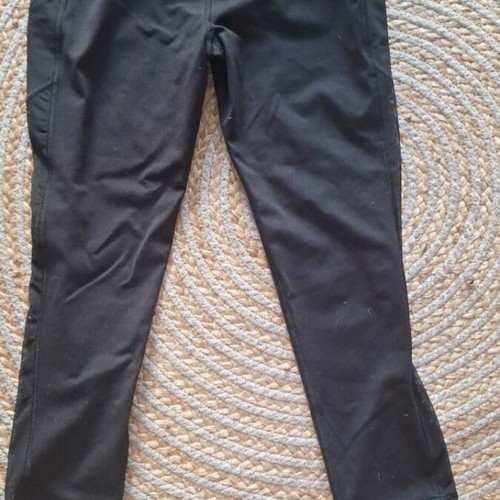 Victoria sport Secret black small capri leggings new with mesh panels
