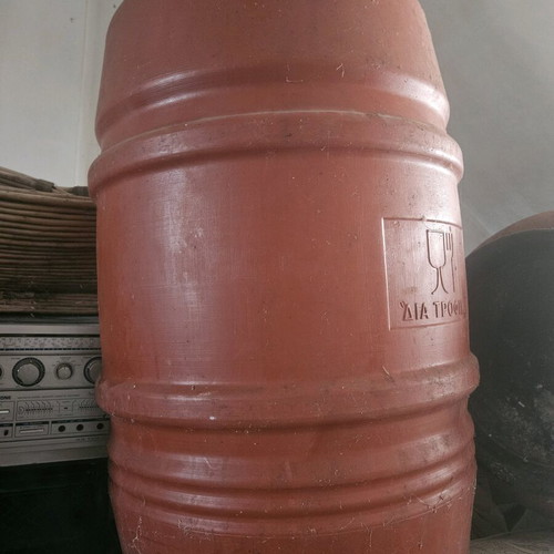 Large containers like new, large quantity