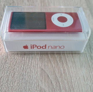 iPod nano 4-то поколение 8GB (PRODUCT)Red Специално издание (в отлично състояние)