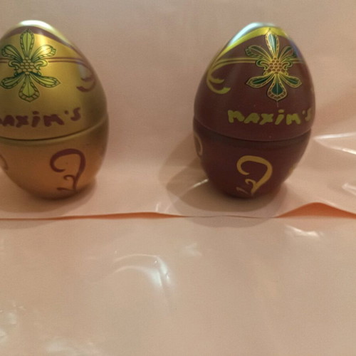 Metal Collectible Eggs Maxim's de Paris Set New