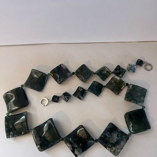 Petra Collection Glass Necklace like new, large, impressive