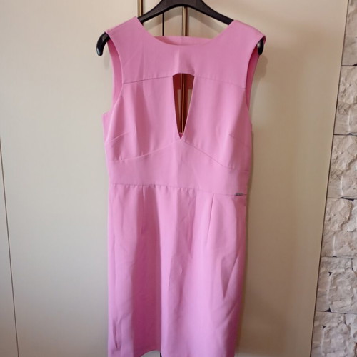 Guess summer dress size M new, pink with lining and zipper