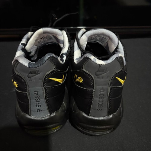 Nike sneakers new black with yellow details size 43