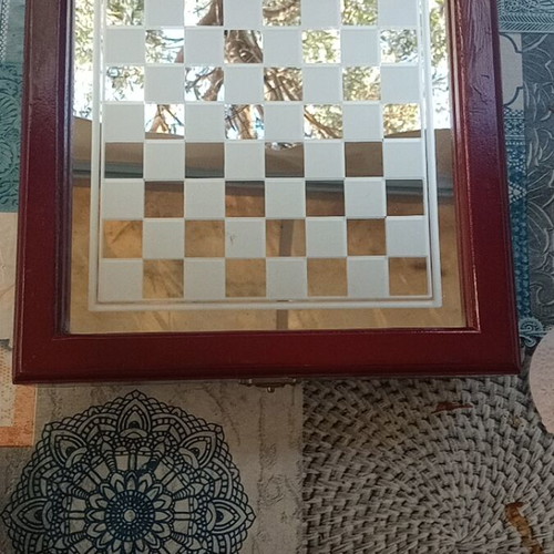 Vintage 1970 chess set with glass pieces and walnut case